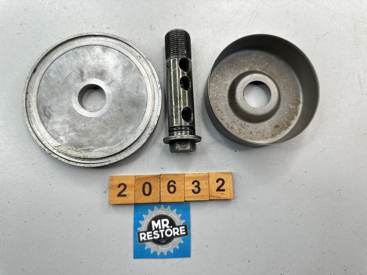 Kawasaki GTR1000 ZG1000 ZR1100 ZX1200 Oil Filter Cover & Valve