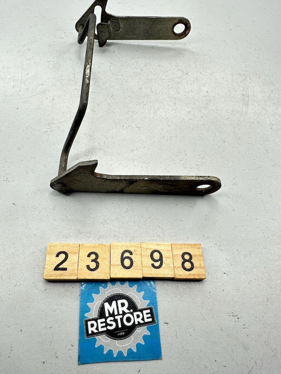 Kawasaki ZZR250 ZX250 EX250 Seat Lock Latch 49031-1056