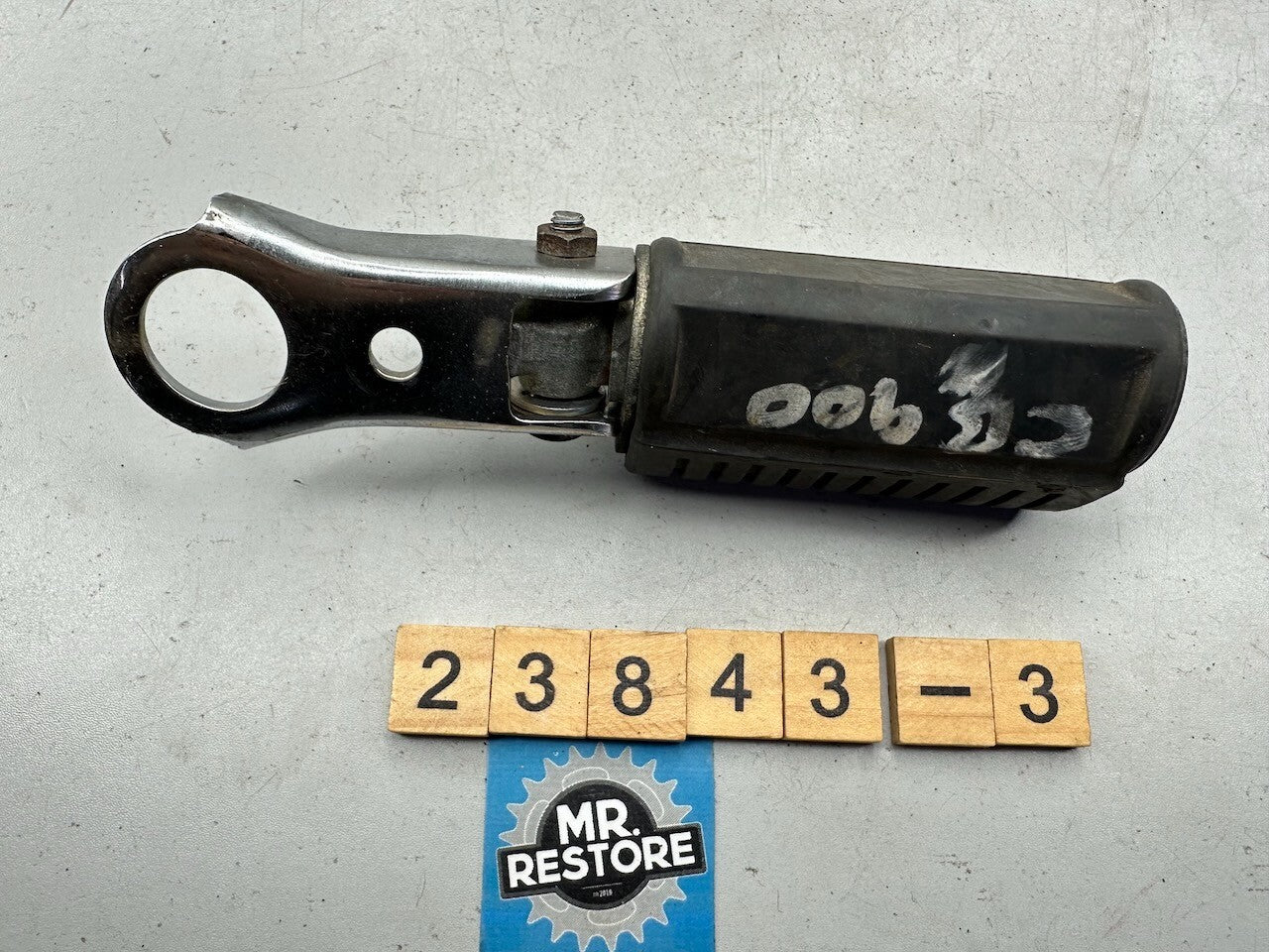 Honda CB900 Boldor CB750 Right Pillion Footrest Peg 50715-438-010