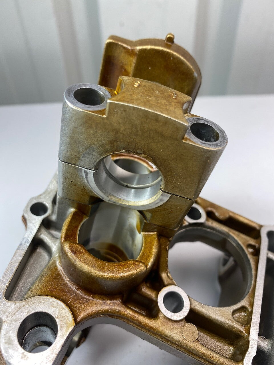 BMW R1200 R1150 R1100 R850 259 L/H Camshaft Supporting Bracket 11 33 7 670 599