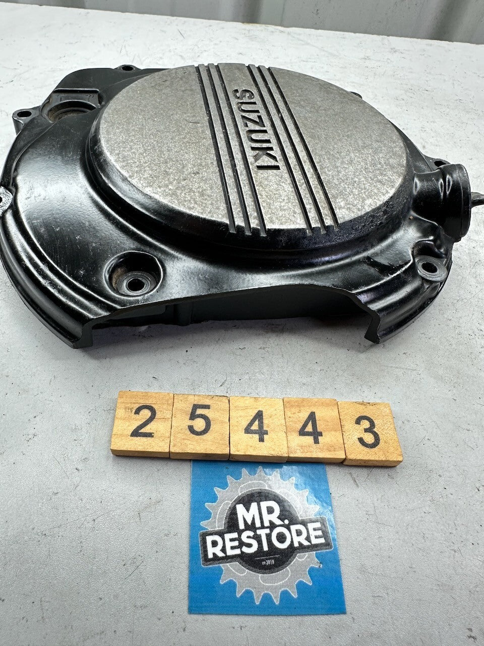 Suzuki GSX250 FW Clutch Cover