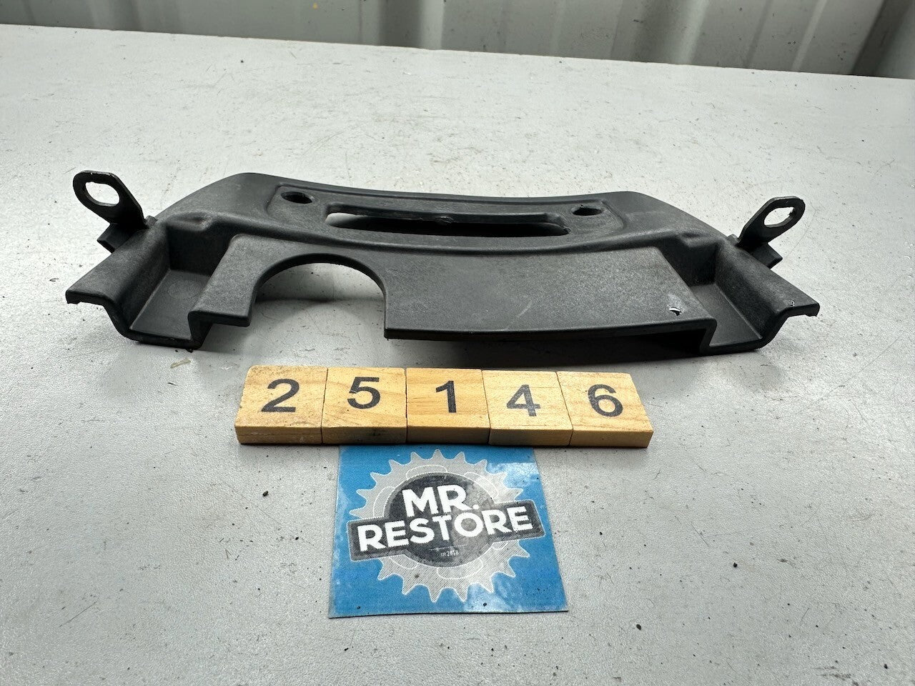 BMW K1300R '07-15' K1200R '04-08' Carrier Plate 17117684523