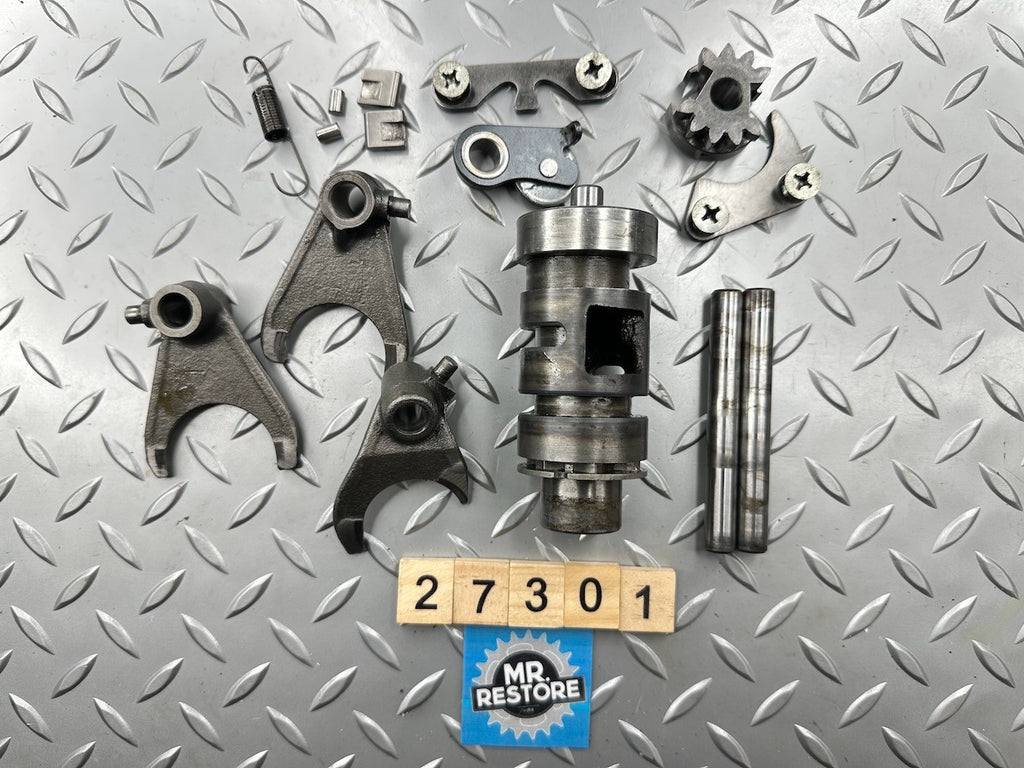 Suzuki SP370 '78-79' Gear Shift Cam Drum / Forks / Components