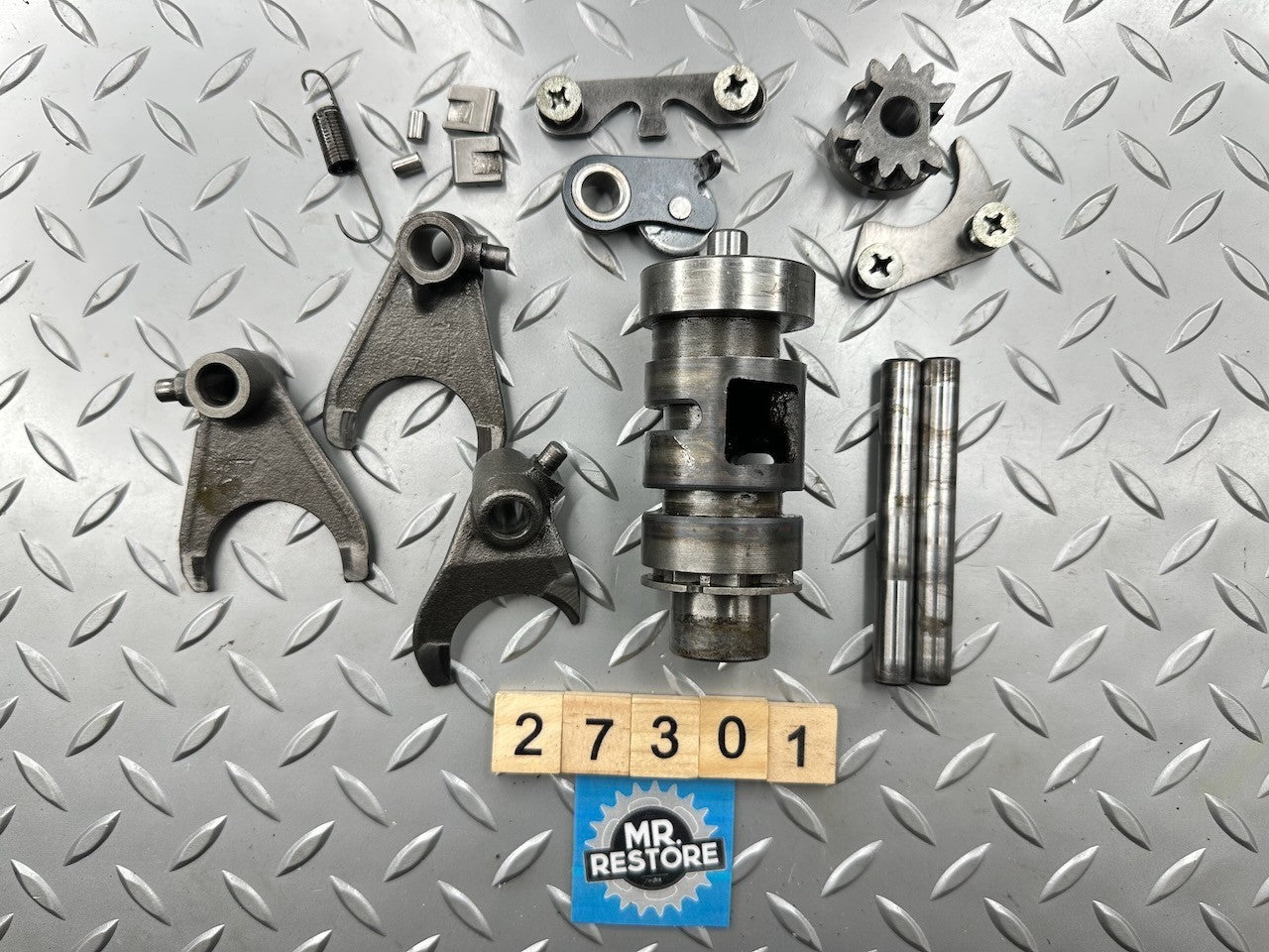 Suzuki SP370 '78-79' Gear Shift Cam Drum / Forks / Components