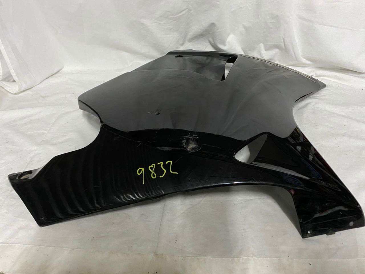 Honda CBR1100XX Blackbird R/H Side Panel 64410-MATB