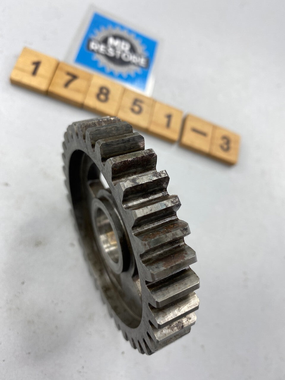 Yamaha SR500 SR400 XT500 TT500 Transmission 1st Wheel Gear 583-17211