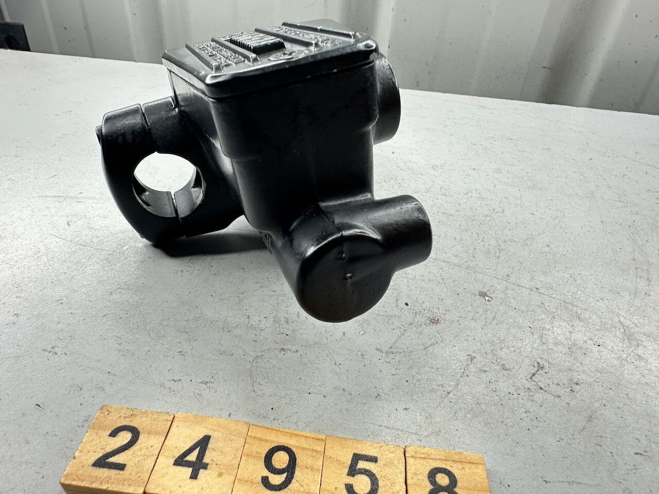 Yamaha V-Max 1200 Clutch Master Cylinder & Lever (Reconditioned) 1FK-26450-10