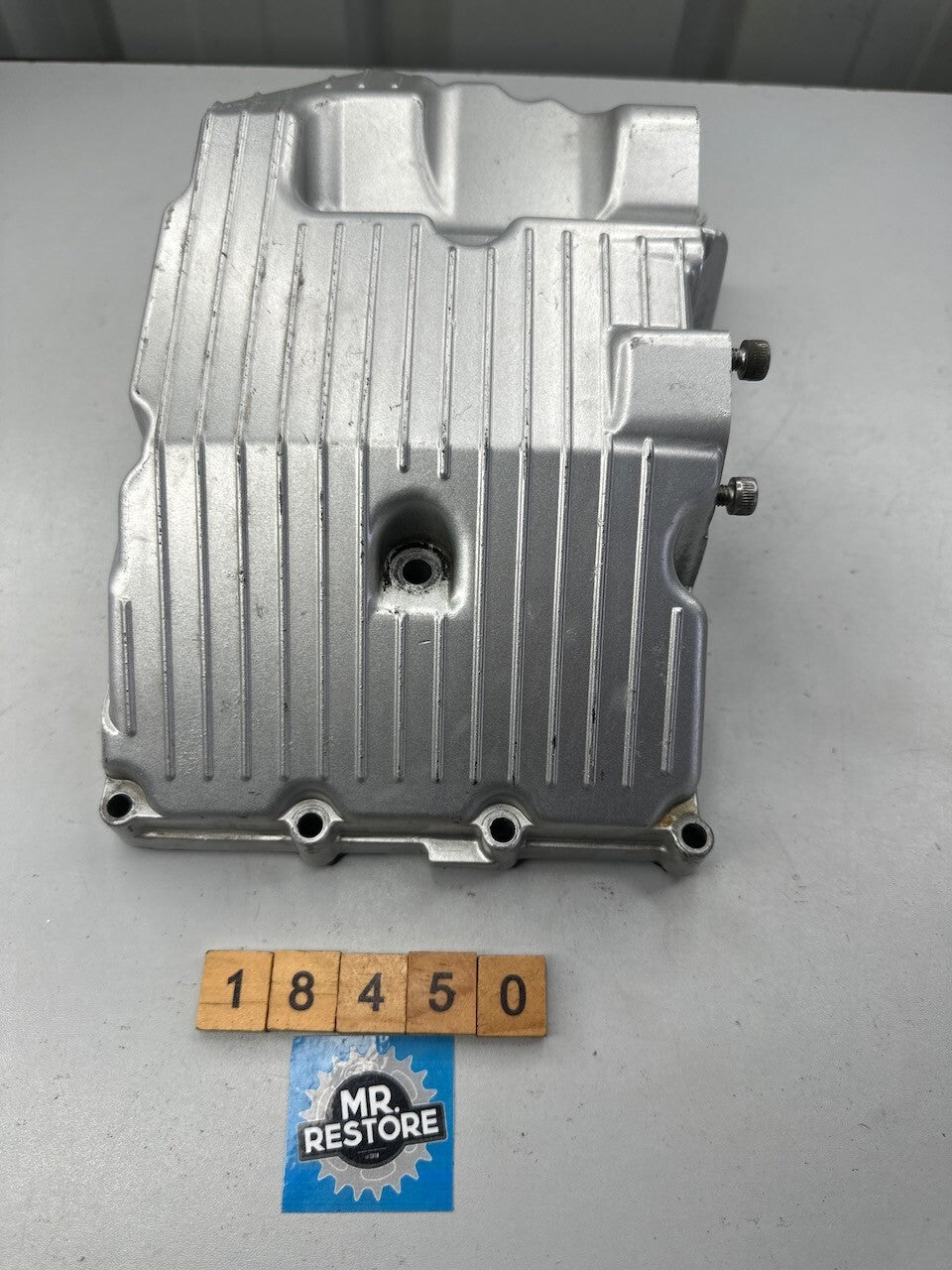 Yamaha TRX850 TDM850 Oil Pump Sump Cover 4UN-15426
