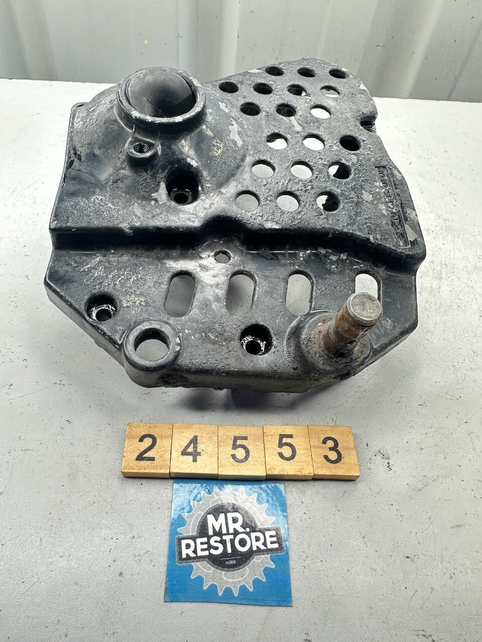 Suzuki GSX750 Katana Engine Sprocket Cover
