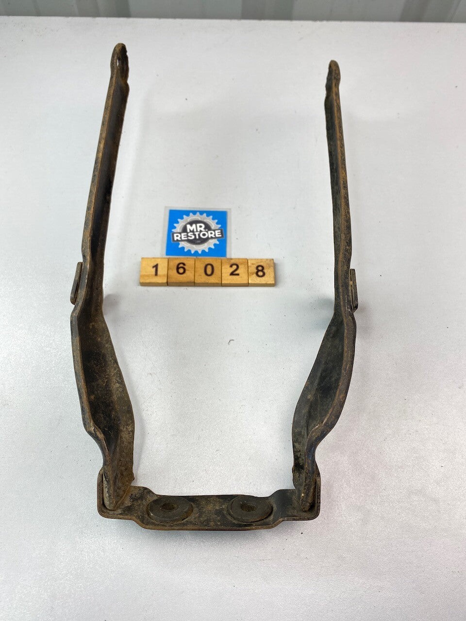 Suzuki GS1000 GS850 GSX1100 GSX750 Rear Fender Mudguard Stay Bracket 63120-49000