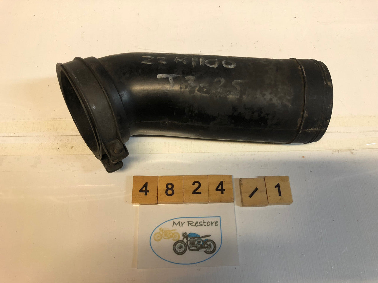 Kawasaki ZZR1100 ZX1100 Air Box Duct