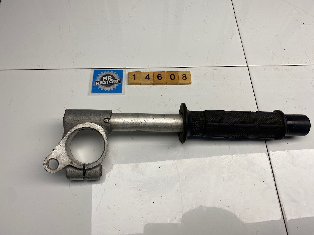 Kawasaki ZX6R L/H Handlebar & Mount & Weight