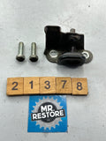 Yamaha TZR250 1986-88 1KT 2MA R/H Frame Bracket 6 & OEM Bolts - 1KT-2139H