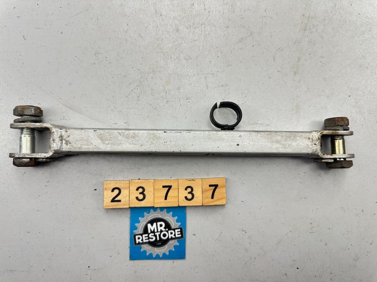 Kawasaki ZZR250 ZX250 GPX250 EX250 '88-07' Brake Torque Rod