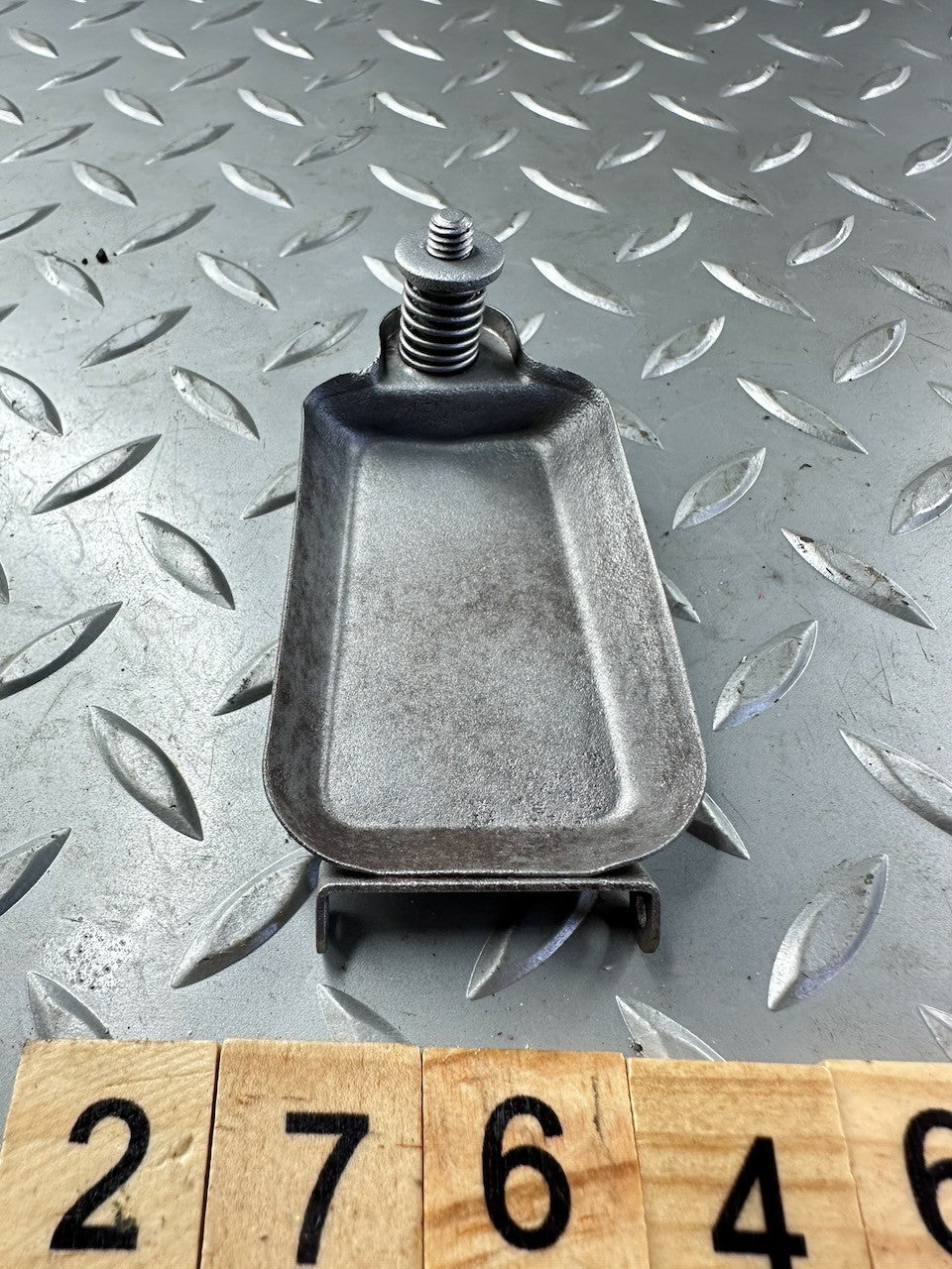 Yamaha TY250 A 1974-76 Tool Box Cover & Knob 434-28171 434-28172 90501-10187