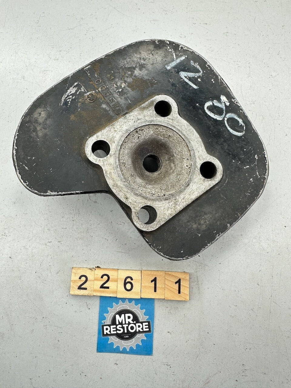 Yamaha YZ80B 1975-76 OEM Cylinder Head (492) 492-11111-00-R4