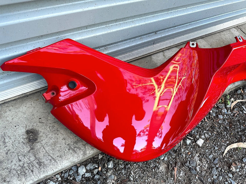 BMW F800S L/H Main Fairing 46637691387