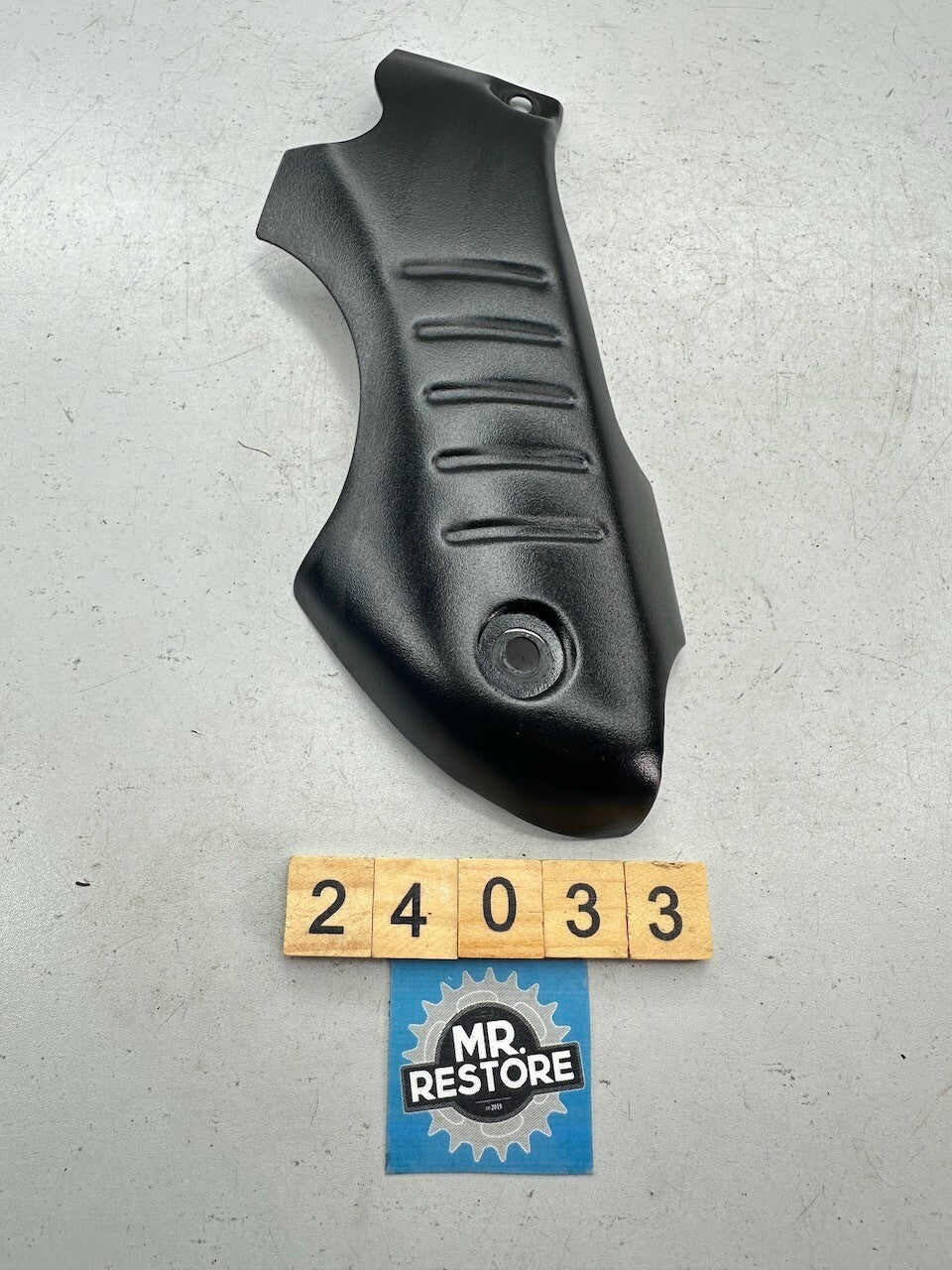 Triumph Daytona Speed Triple T300 Sprint Tiger Trident Trophy - Water Pump Cover