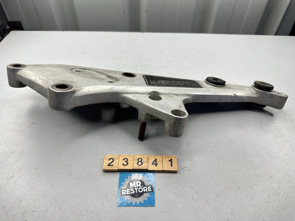 Honda CB750 '79-82' Right Footrest Peg Bracket 50640-438-611