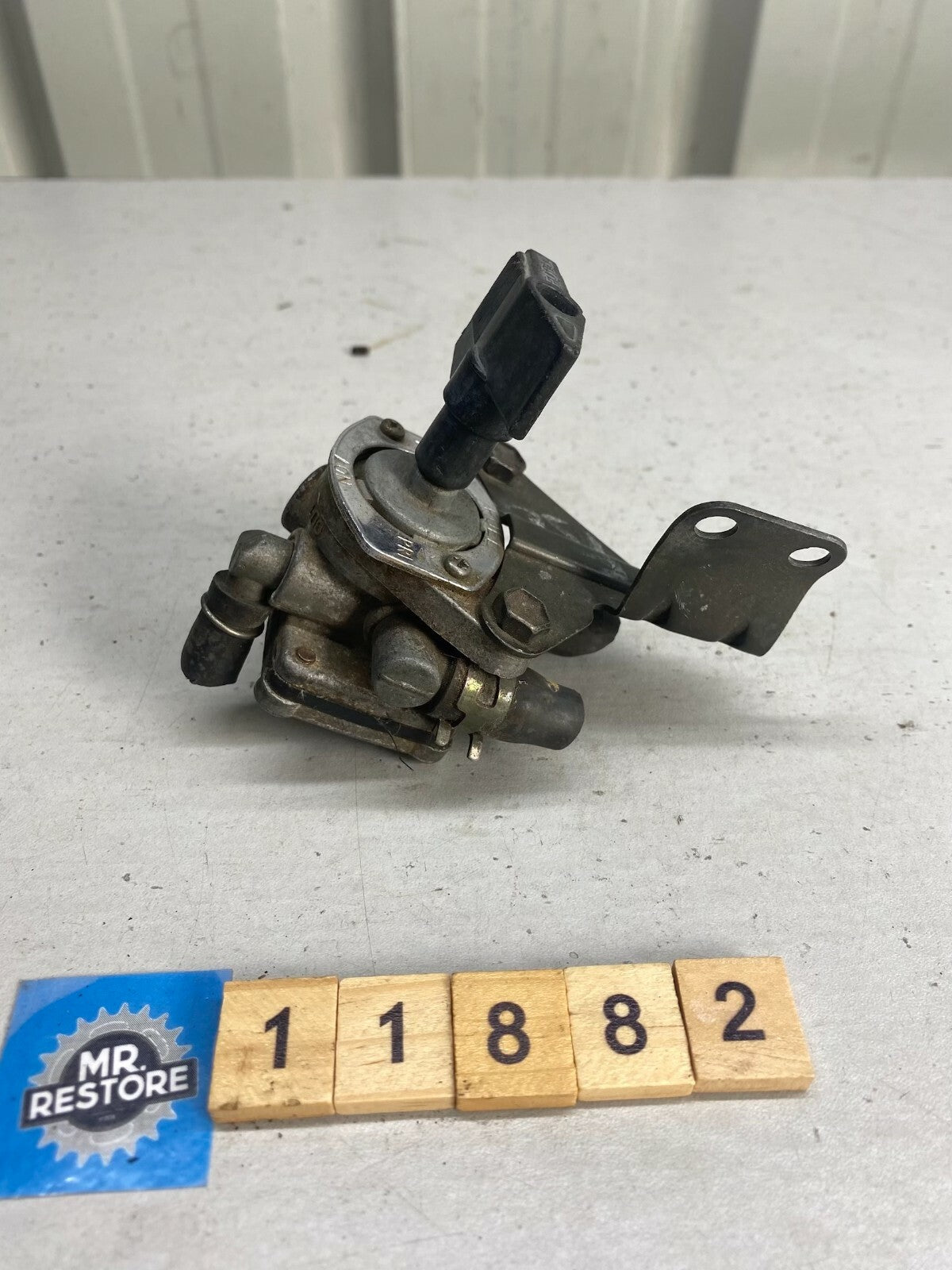 Honda VF750 Fuel Tap Petcock & Bracket