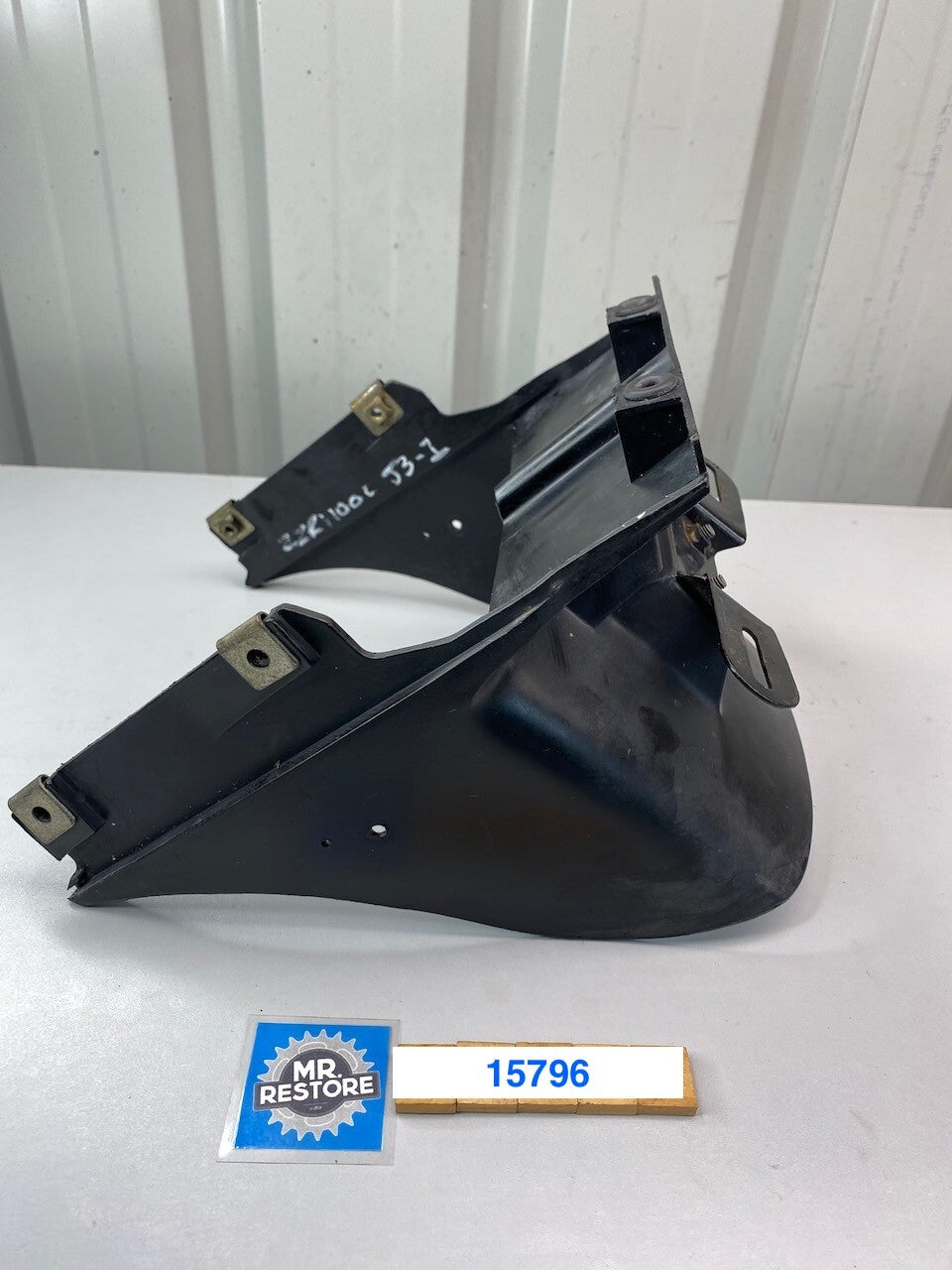 Kawasaki ZZR1100 1990-92 Rear Fender Mudguard Reg Plate Holder 35023-1262
