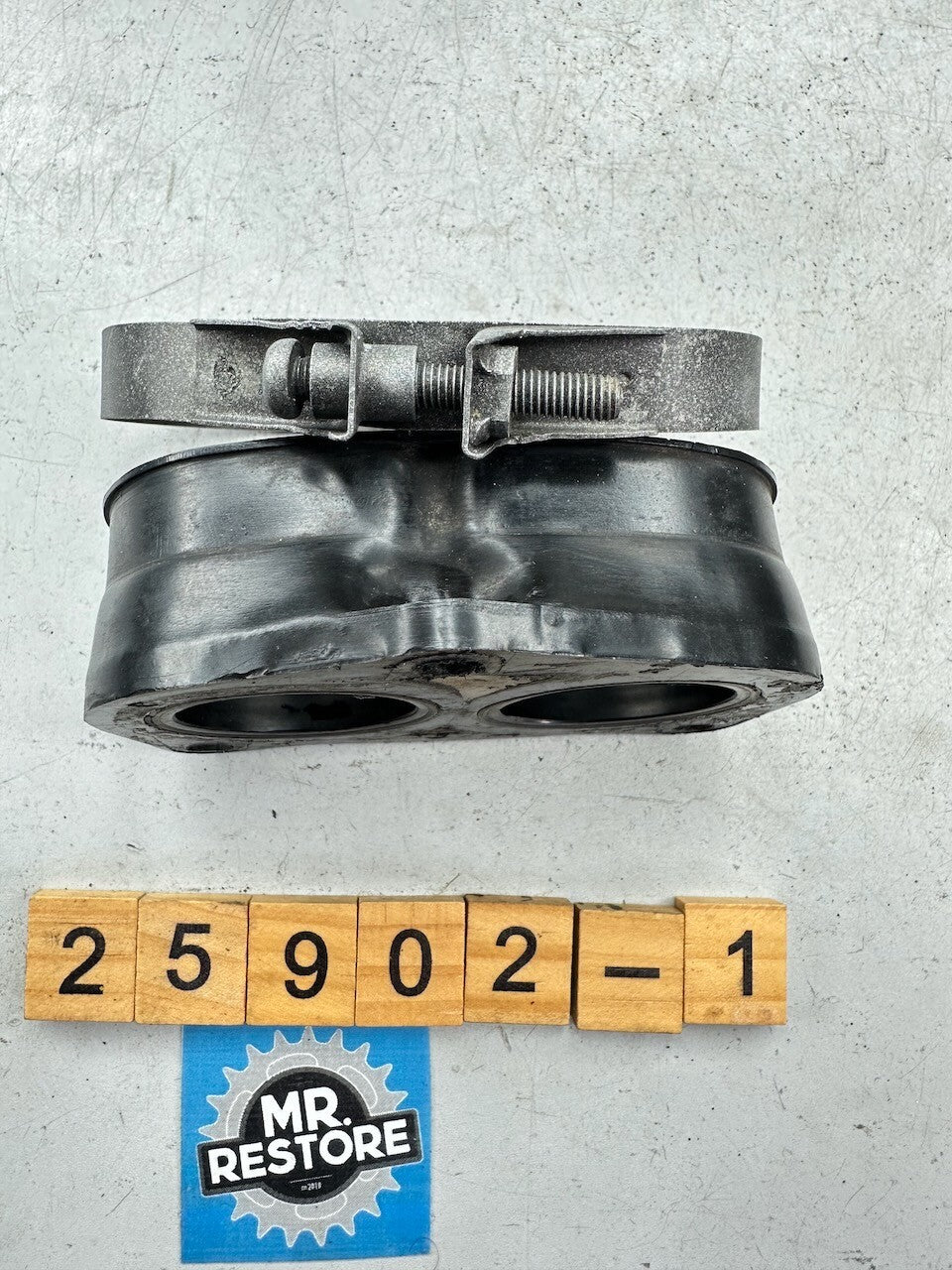 Kawasaki Z1300 KZ1300 '79-82' ZG1300 Carburettor Holder 16065-1016