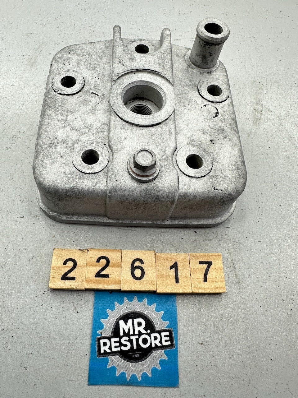 Yamaha YZ125H 1981 OEM Cylinder Head (4V2) 4V2-11111-00