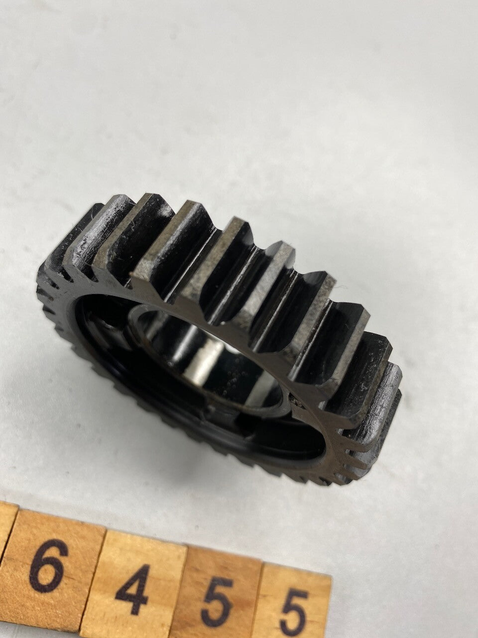 Yamaha RD500LC YPVS RZ500R RZ500 Transmission 4th Gear (28T) 47X-17241-00