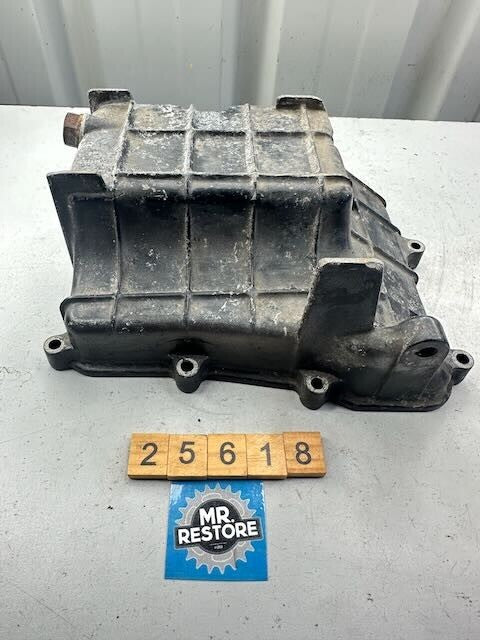 Honda VF1000F Oil Pan Sump 11210-MB6-P00