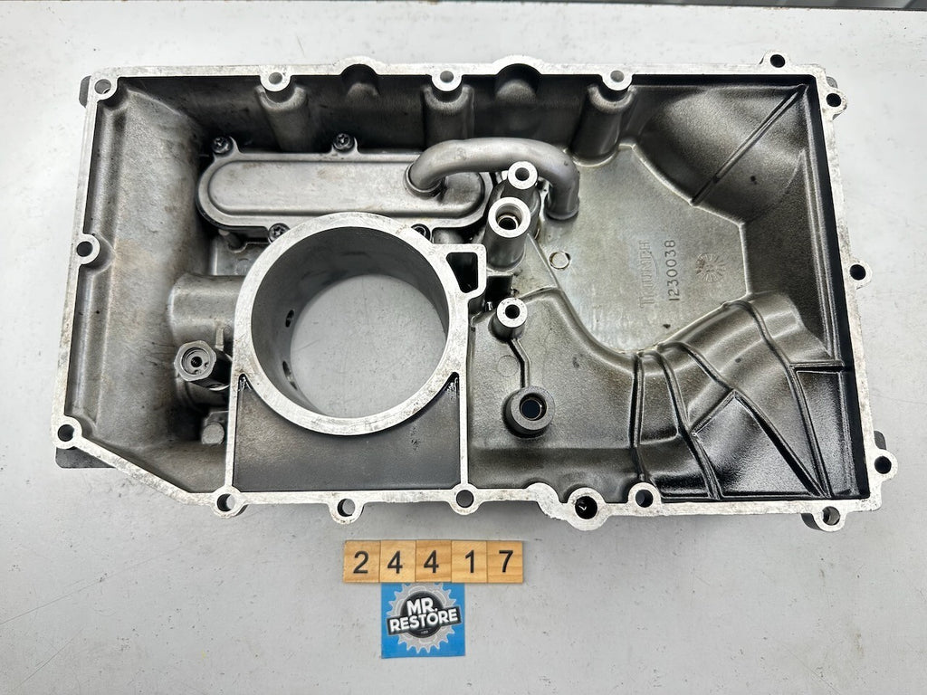 Triumph Daytona Speed Triple T300 Sprint Tiger Trident Trophy - Oil Pan Sump