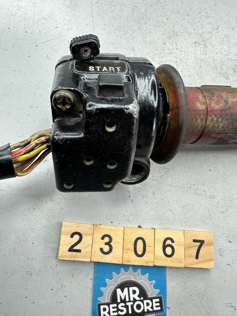Suzuki GS650 Katana Right Handlebar Switch & Throttle Tube