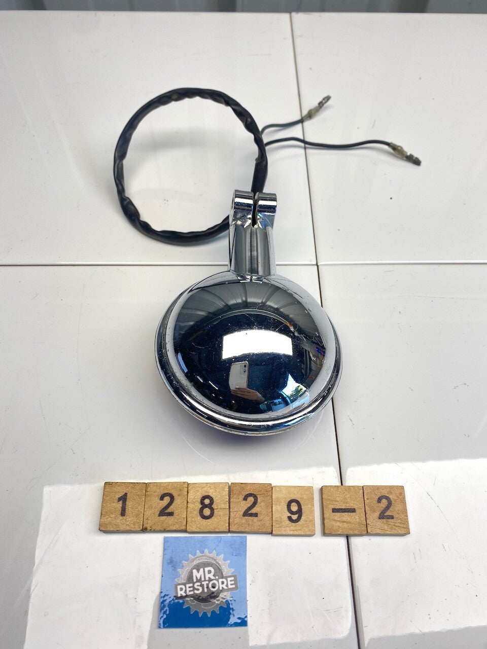 Yamaha XV 250 535 750 1000 OEM Indicator with Stanley Lens (tested)