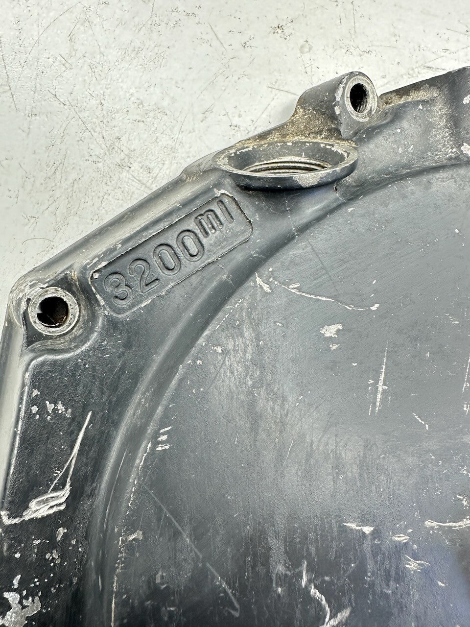 Suzuki GSXR750 GSX-R750 Clutch Cover (Showing 3200ml fill level)
