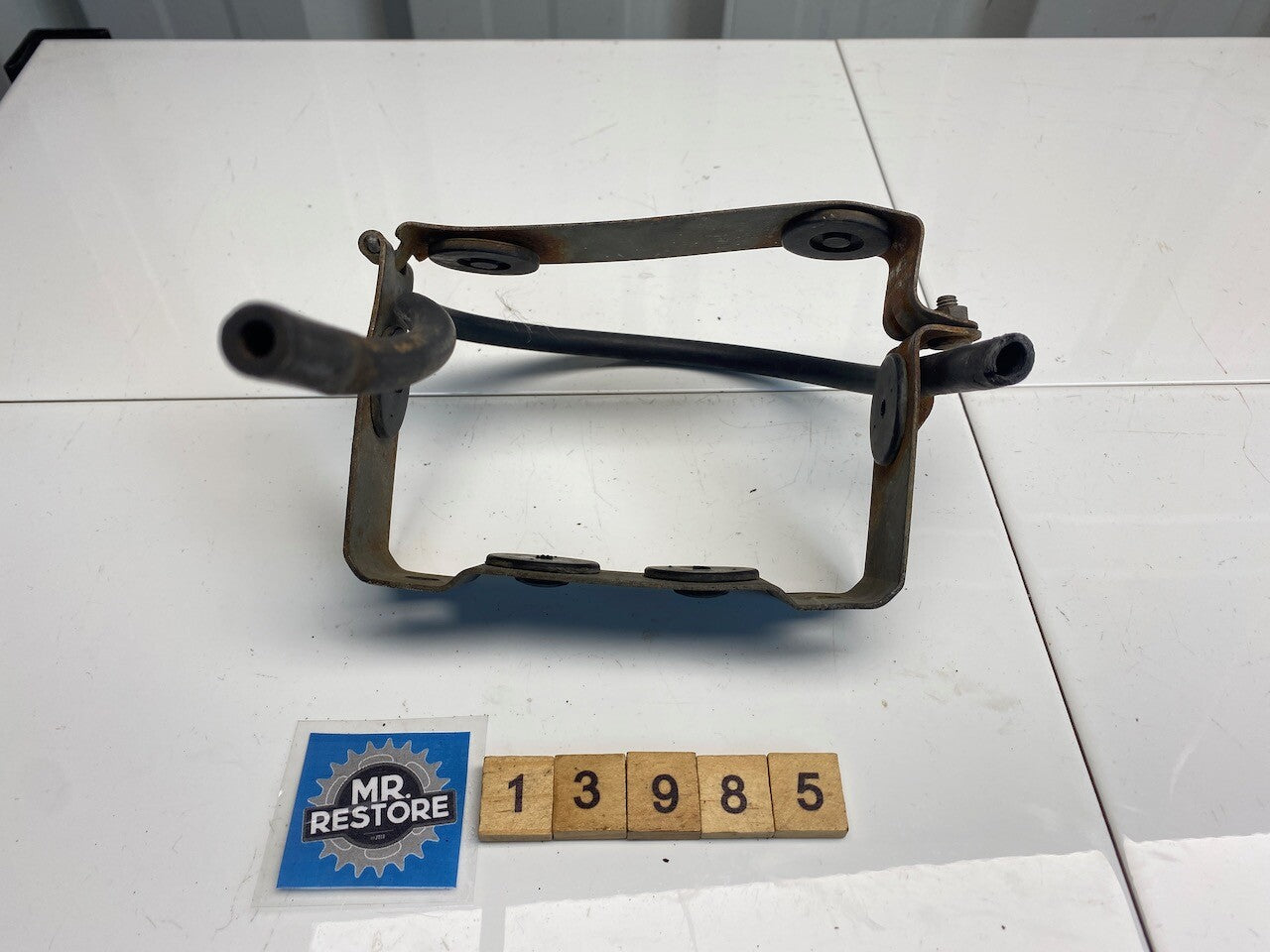 Honda CX500 Battery Bands 50327-415 & 50328-415