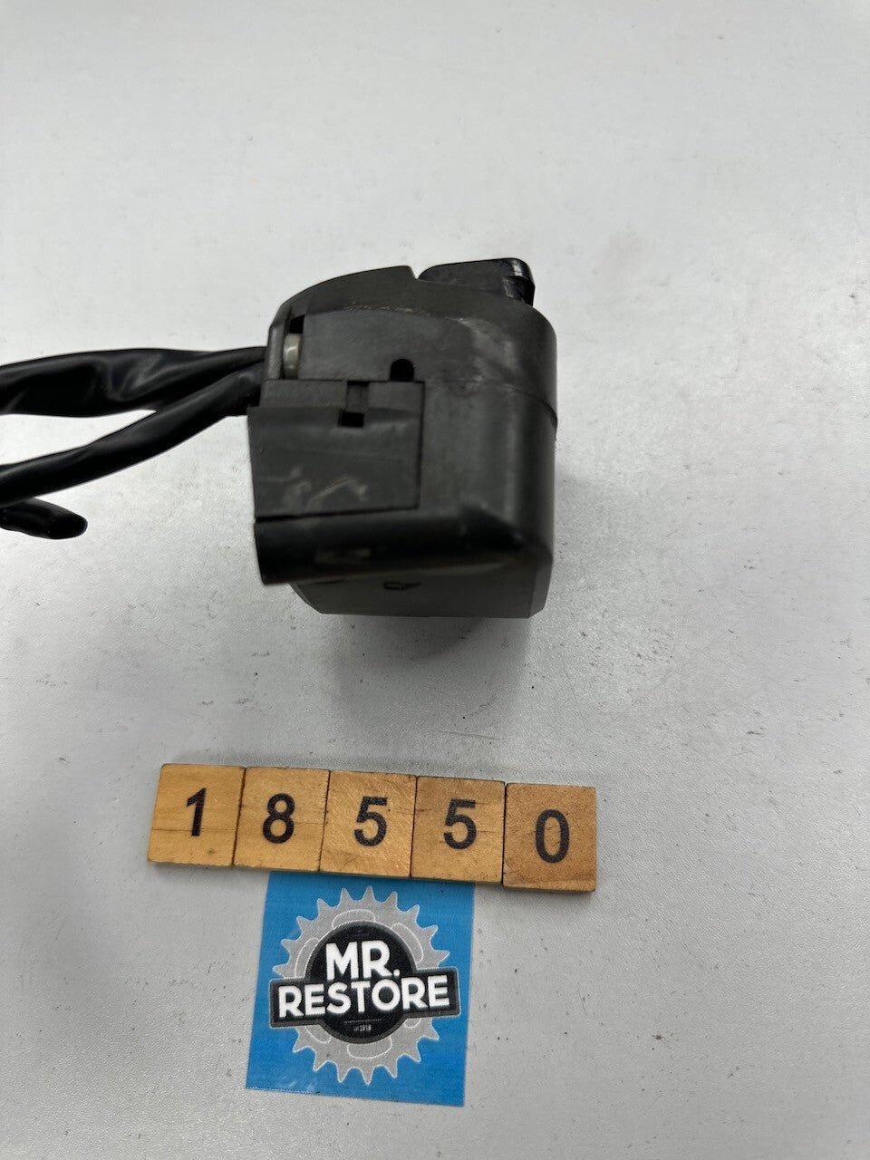 Kawasaki Z1000 ZR1000 Z750 ZR750 ER650 R/H Handlebar Switch 46091-1891