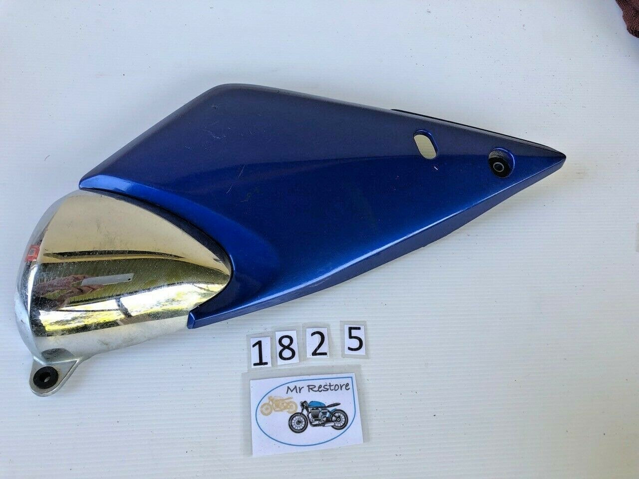 SUZUKI GSF1200 Bandit 05 R/H Frame cover