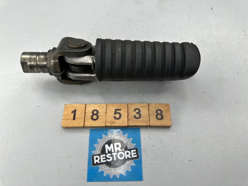 Kawasaki Z1000 ZR1000 Z750 ZR750 ZX 1200 900 600 R/H Footrest Peg 34028-1429
