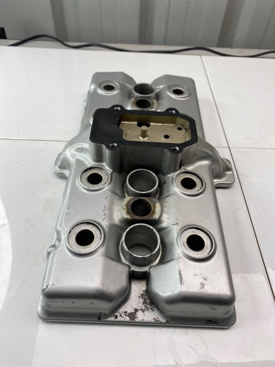 Suzuki GSX250F Across Cylinder Head Rocker Cover 11171-45D01