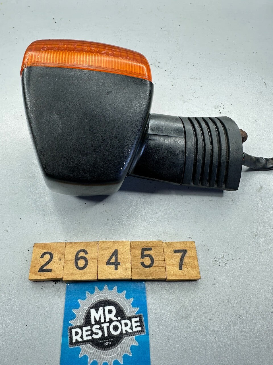 Honda VF1000 VFR750 OEM Front Left Turn Signal Indicator & Mount (tested)