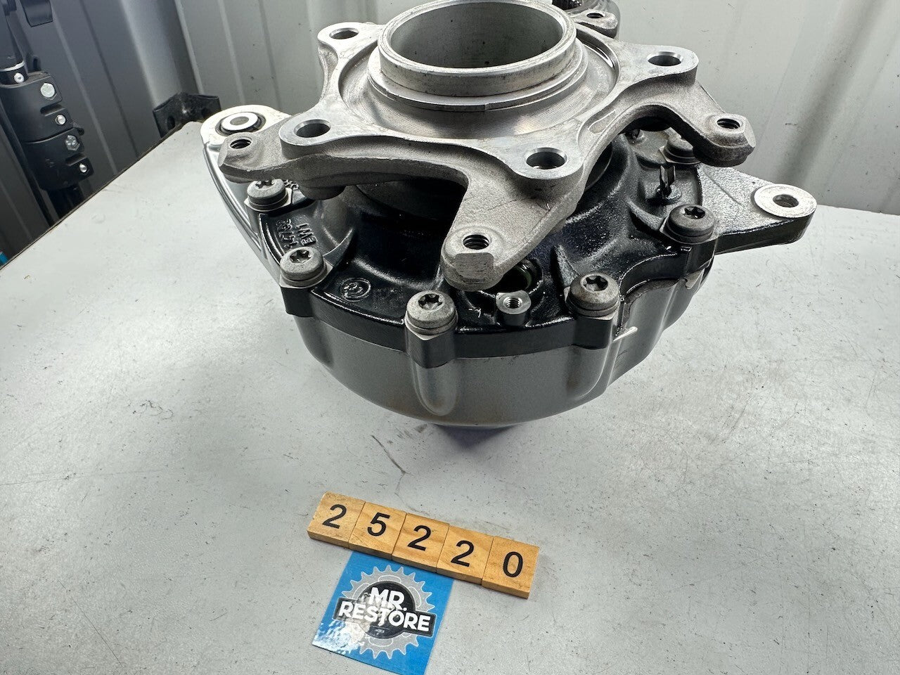 BMW K1300R K1200S Final Drive Gearbox 7714752  7710205