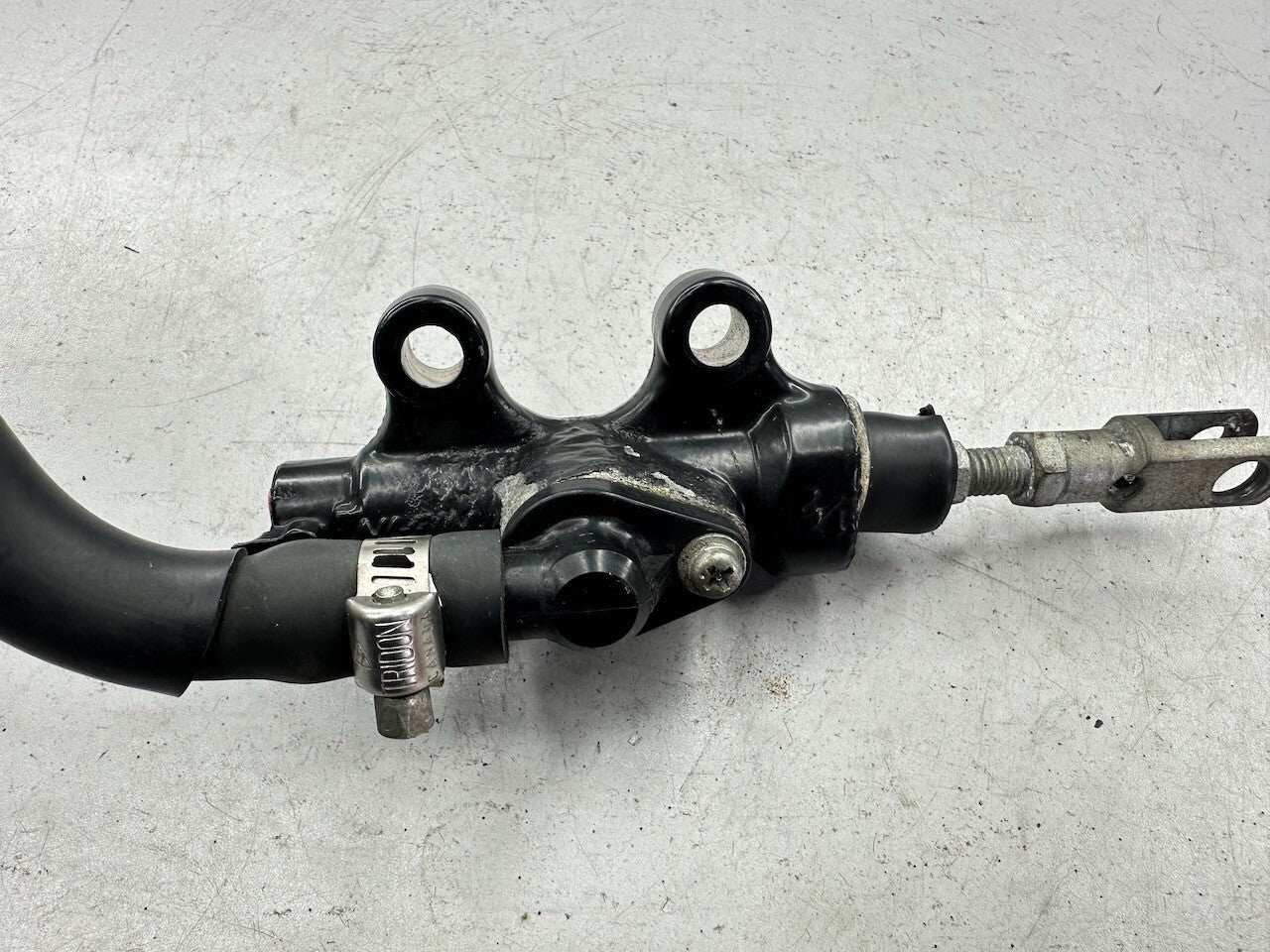 Yamaha V-Max 1200 VMX12 '85-03' OEM Rear Brake Master Cylinder & Reservoir