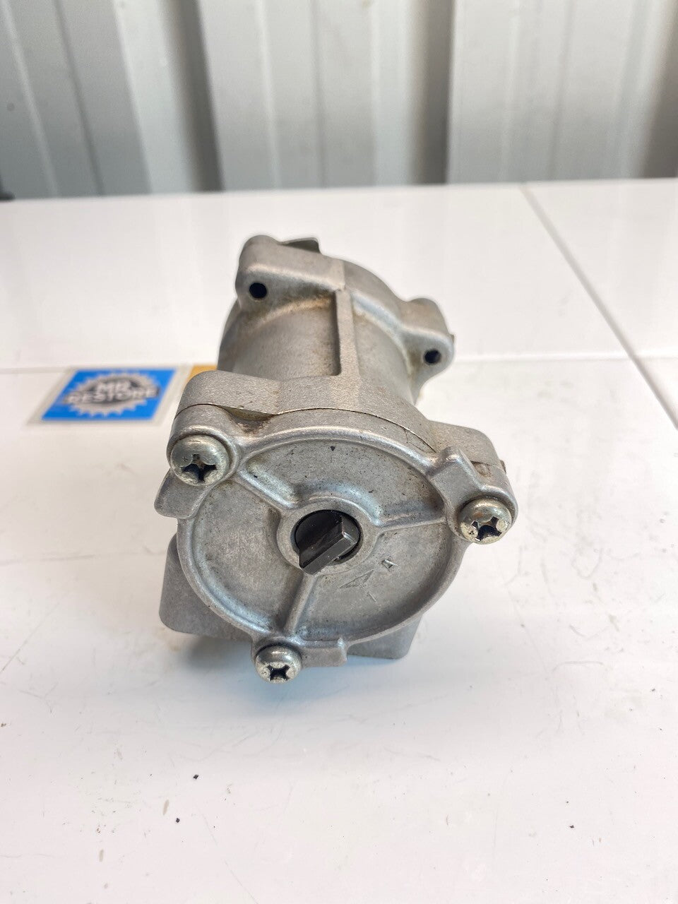 Kawasaki GPZ900R ZX900 GPZ750R Oil Pump Assy. 16082-1060