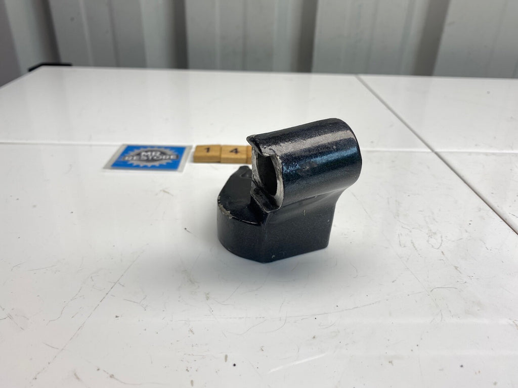Kawasaki ZX500 GPX500R ZX600 GPX600R 600R R/H Handlebar Mount 38mm 46012-1176