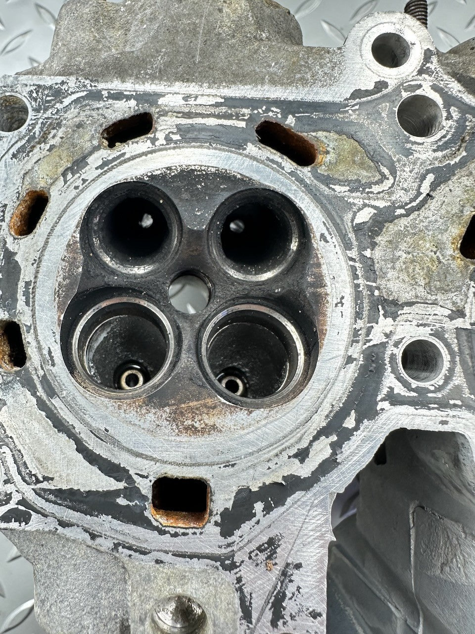 Honda CBR250R MC19 KY1 Cylinder Head