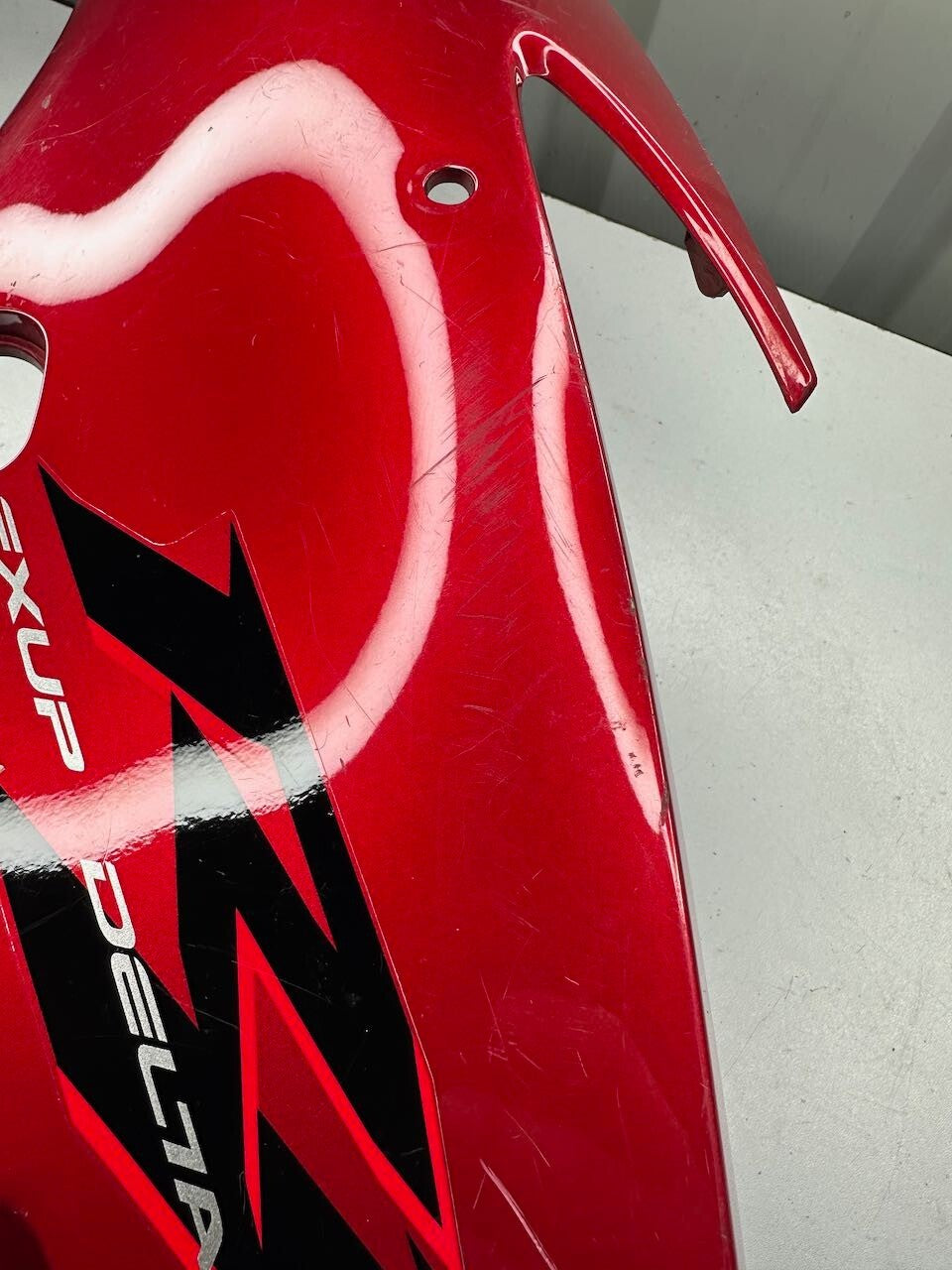 Yamaha R1 YZF 04-06 LH MID PANEL 5VY-2835U Red