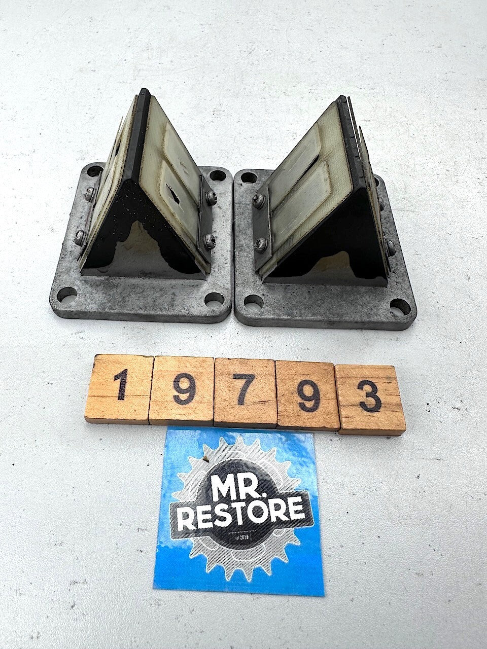 Yamaha RD250LC RD350LC RZ250 RZ350 Pair of Reed Valve Holder Assys.