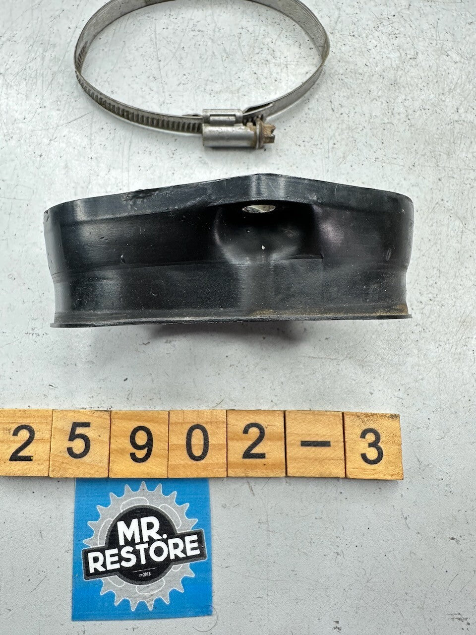 Kawasaki Z1300 KZ1300 '79-82' ZG1300 Carburettor Holder 16065-1016