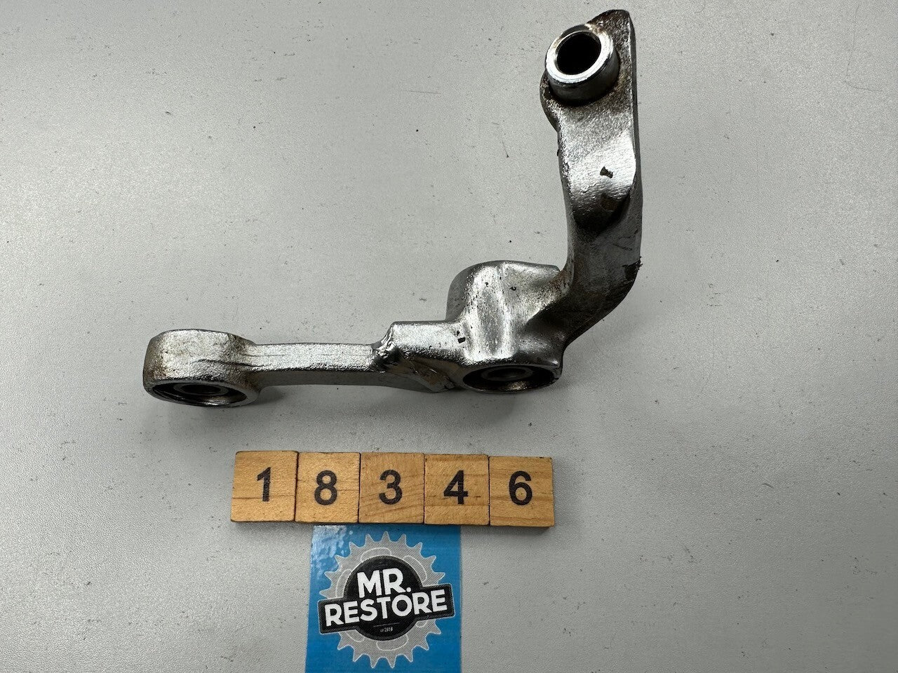Suzuki GR650 1983-84 L/H Riders Footrest Bracket 43520-15500