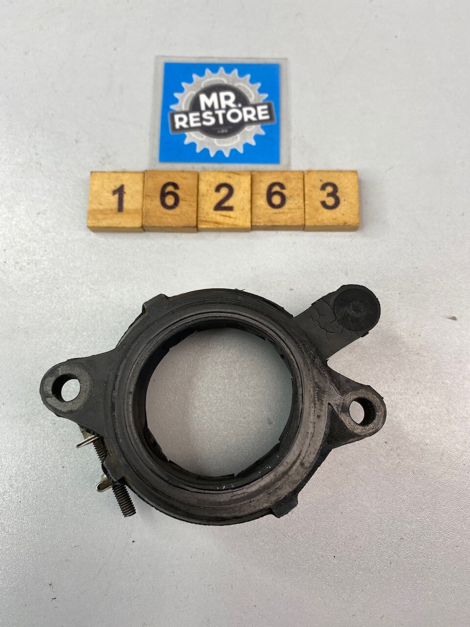 BMW R1100R R1100GS R1200CL R850R R/H Inlet Manifold  11 61 1 340 770
