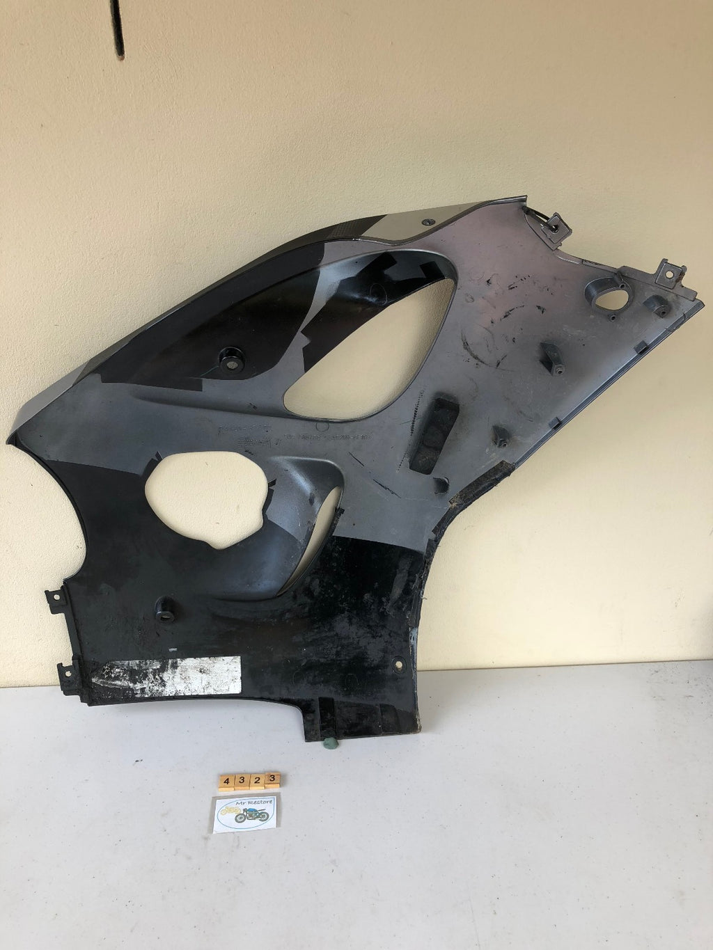 Suzuki GSXR750 1999 94481-33E00 Side Panel